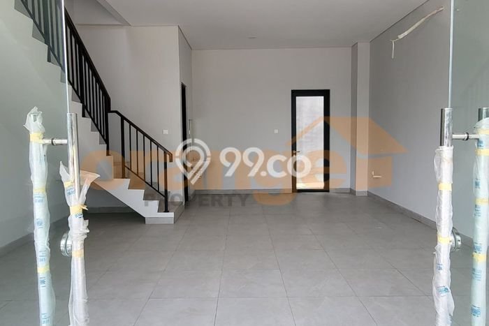 FOR RENT! Ruko di Kota Wisata Cocok untuk Bisnis 171m2 FOR RENT! Ruko di Kota Wisata Cocok untuk Bisnis 171m2