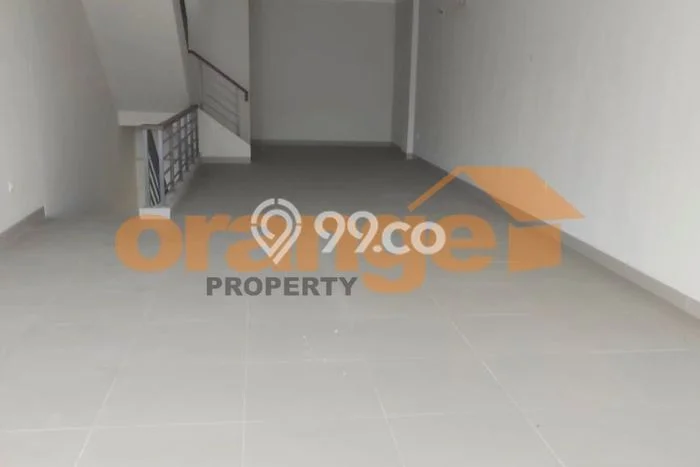 LOKASI PREMIUM! Ruko Area Bisnis di , Luas 235m2m², Siap Operasional LOKASI PREMIUM! Ruko Area Bisnis di , Luas 235m2m², Siap Operasional