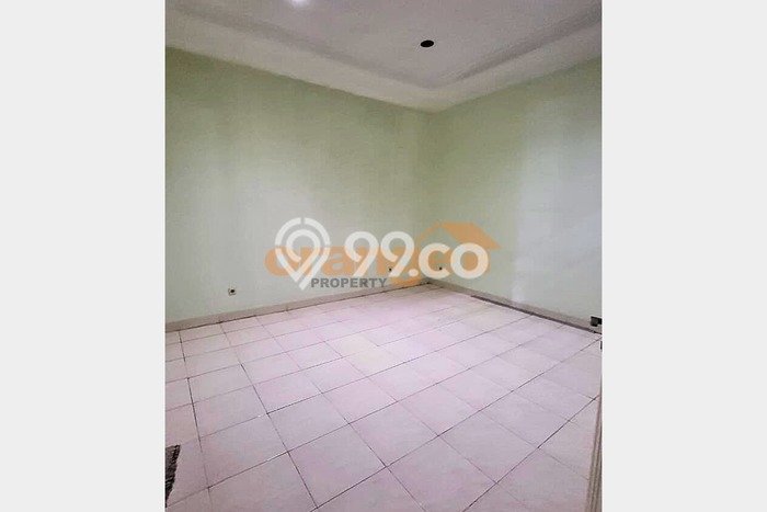 Disewakan! Rumah 5 Kamar Tidur &
2 Kamar Mandi di Citra Grand, Jakarta Timur Disewakan! Rumah 5 Kamar Tidur &
2 Kamar Mandi di Citra Grand, Jakarta Timur