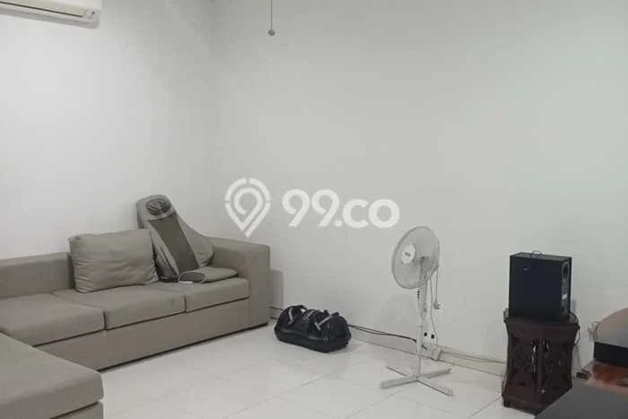 Rumah sewa siap pakai 4 Kamar Tidur di Cibubur, Jakarta Timur Rumah sewa siap pakai 4 Kamar Tidur di Cibubur, Jakarta Timur
