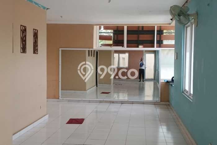 Ruko Bagus Dijual LB 85m2 Lokasi Strategis Jakarta Timur Area Cocok untuk Bisnis Ruko Bagus Dijual LB 85m2 Lokasi Strategis Jakarta Timur Area Cocok untuk Bisnis