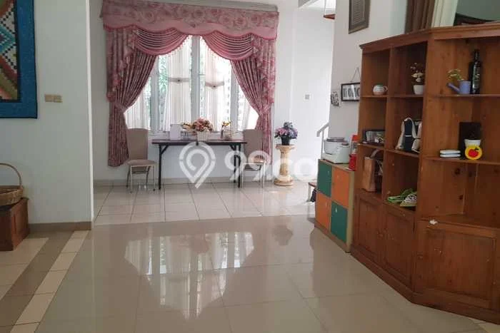 Disewakan Rumah Harga Terjangkau di Cibubur Bekasi dengan 1 KT Disewakan Rumah Harga Terjangkau di Cibubur Bekasi dengan 1 KT