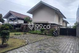 Rumah Mewah LB 280m2 Siap Huni Desain Elegan di Dago, Bandung Rumah Mewah LB 280m2 Siap Huni Desain Elegan di Dago, Bandung