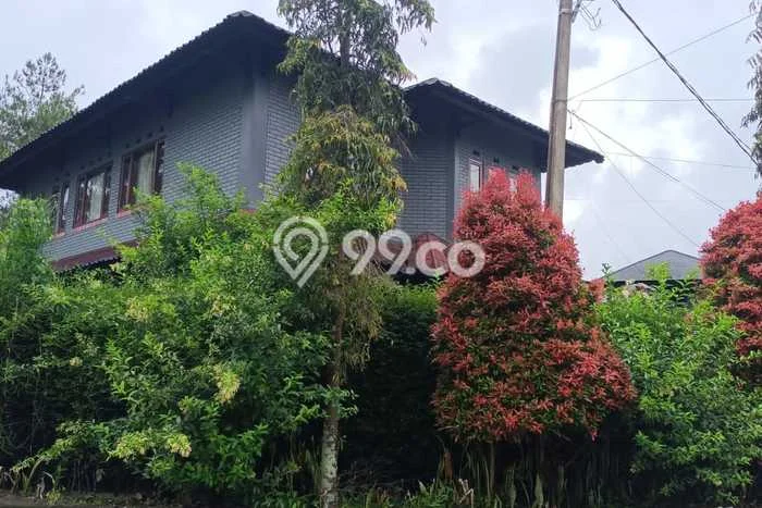 Rumah Luxury Modern Siap Huni di Setiabudi Bandung Rumah Luxury Modern Siap Huni di Setiabudi Bandung