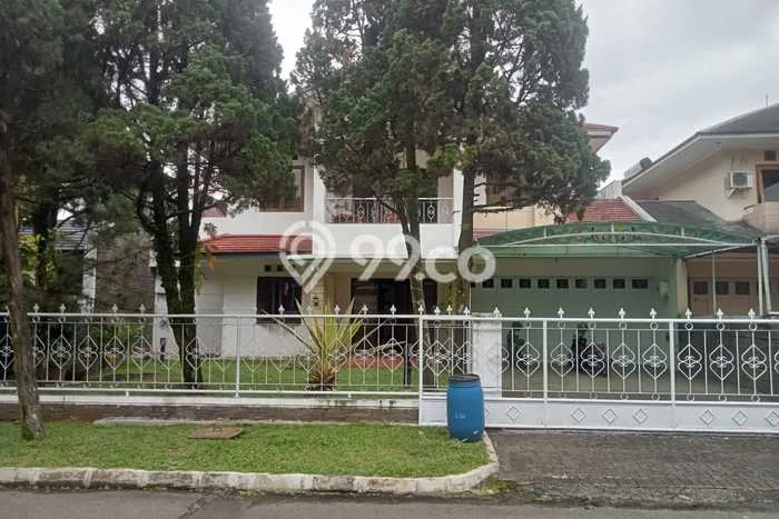 Dijual Rumah Mewah Megah Dengan View Cantik di Dago, Bandung Dijual Rumah Mewah Megah Dengan View Cantik di Dago, Bandung