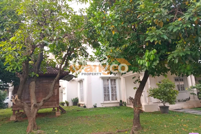 Dijual Rumah Luas Elegan Dengan View Cantik di Kota Wisata, Jakarta Timur Dijual Rumah Luas Elegan Dengan View Cantik di Kota Wisata, Jakarta Timur