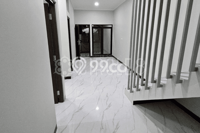 Dijual Hunian Rumah Terawat 4 KT di Taman Kopo Indah, Bandung Dijual Hunian Rumah Terawat 4 KT di Taman Kopo Indah, Bandung
