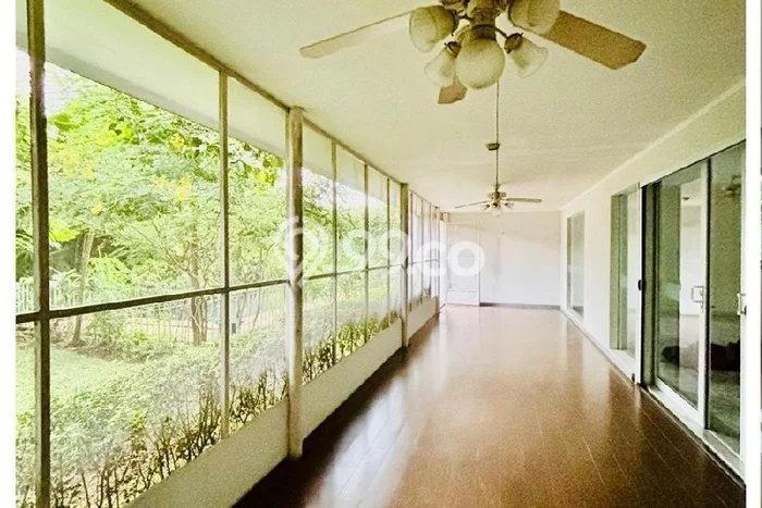 EXCLUSIVE HOME! Rumah area , 4 KT, Design Modern, Luas 579m2m² LB 470m2m² EXCLUSIVE HOME! Rumah area , 4 KT, Design Modern, Luas 579m2m² LB 470m2m²