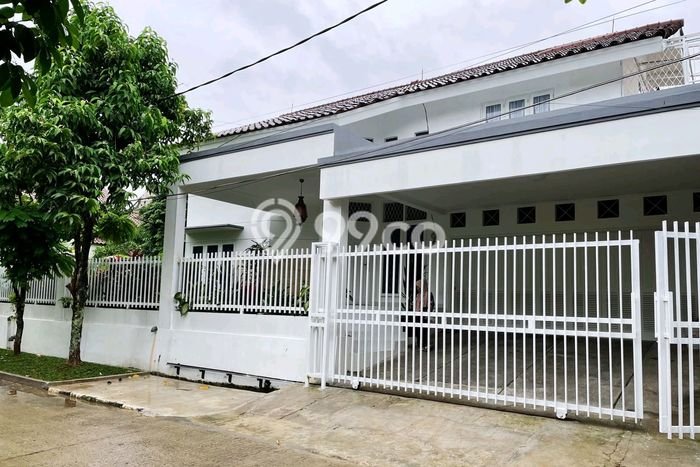 Dijual Rumah Premium dengan Fasilitas Sekitar Lengkap di Cinere, Depok Dijual Rumah Premium dengan Fasilitas Sekitar Lengkap di Cinere, Depok