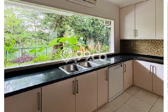 KESEMPATAN TERBAIK! Rumah area , 3 KM, Ready, LT 1136m2m² Bangunan 573m2m² KESEMPATAN TERBAIK! Rumah area , 3 KM, Ready, LT 1136m2m² Bangunan 573m2m²