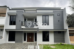 Dijual Rumah Luas Megah Dengan View Cantik di Kota Wisata, Jakarta Timur Dijual Rumah Luas Megah Dengan View Cantik di Kota Wisata, Jakarta Timur