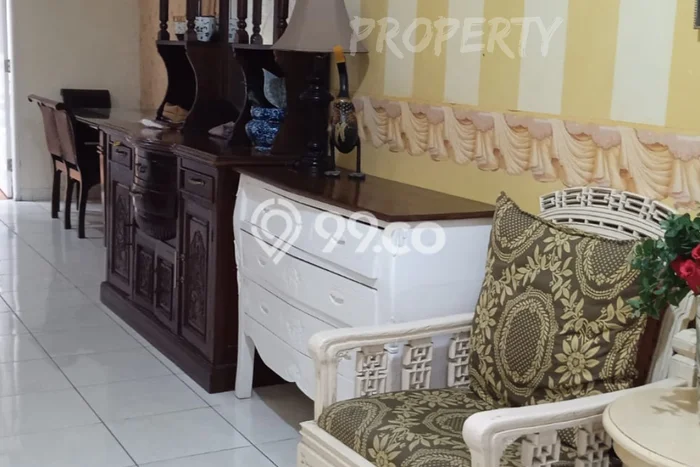 Rumah sewa siap huni 3 KT di Legenda Wisata, Jakarta Timur Rumah sewa siap huni 3 KT di Legenda Wisata, Jakarta Timur