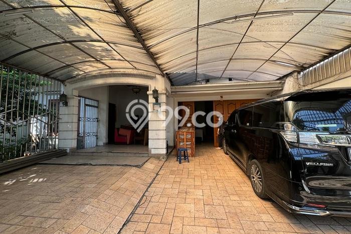 Rumah Elit Akses Mudah di Jakarta Selatan Rumah Elit Akses Mudah di Jakarta Selatan