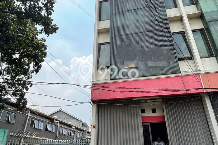 Ruko Komersial Disewakan di Tebet Jakarta Selatan Luas 272m2 Ruko Komersial Disewakan di Tebet Jakarta Selatan Luas 272m2