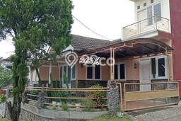 Dijual Rumah 4 Kamar Lokasi Strategis Nyaman dan Strategis di Karangploso Dijual Rumah 4 Kamar Lokasi Strategis Nyaman dan Strategis di Karangploso
