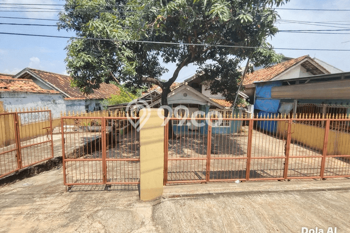For Sale Rumah 5 Kamar Lokasi Ideal Nyaman dan Strategis di Ciasem For Sale Rumah 5 Kamar Lokasi Ideal Nyaman dan Strategis di Ciasem