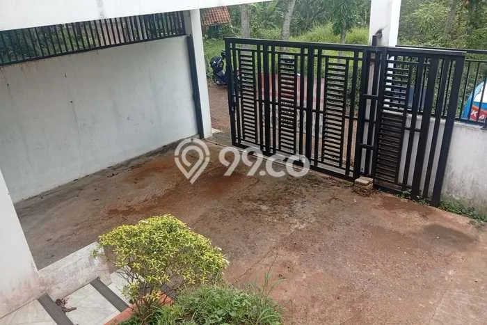 Rumah Strategis Minimalis Lb 200m2 di Gunung Pati, Semarang Rumah Strategis Minimalis Lb 200m2 di Gunung Pati, Semarang