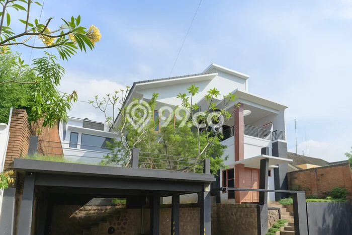 Siap Huni Rumah Mewah 4 Kamar di Ngaliyan Dekat ke Mana Saja Siap Huni Rumah Mewah 4 Kamar di Ngaliyan Dekat ke Mana Saja