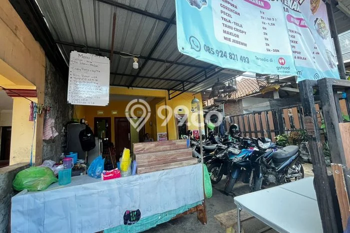 Hunian Cantik Modern Lb 280m2 di Banyumanik, Semarang Hunian Cantik Modern Lb 280m2 di Banyumanik, Semarang