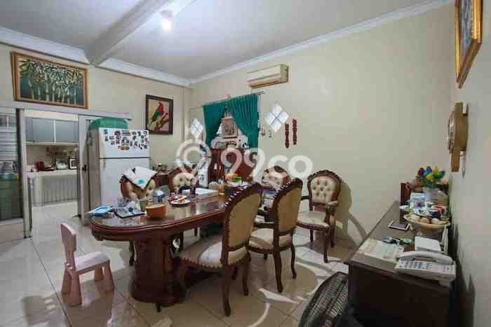 Dijual Hunian Rumah Terawat 6 KT di Sukmajaya, Depok Dijual Hunian Rumah Terawat 6 KT di Sukmajaya, Depok