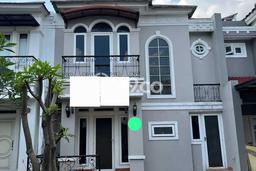 Rumah Luas Asri 3 KT Siap Pakai di Raffles Hills Jakarta Timur Rumah Luas Asri 3 KT Siap Pakai di Raffles Hills Jakarta Timur
