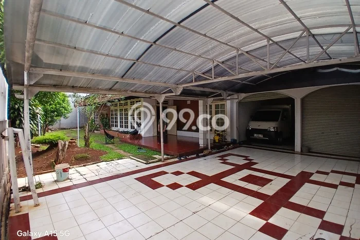 Ready to Use! Premium House LT 552m2 Desain Elegan di Cibubur Ready to Use! Premium House LT 552m2 Desain Elegan di Cibubur