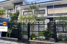 Dijual Hunian Mewah dengan Fasilitas Sekitar Lengkap di Cipayung, Jakarta Timur Dijual Hunian Mewah dengan Fasilitas Sekitar Lengkap di Cipayung, Jakarta Timur