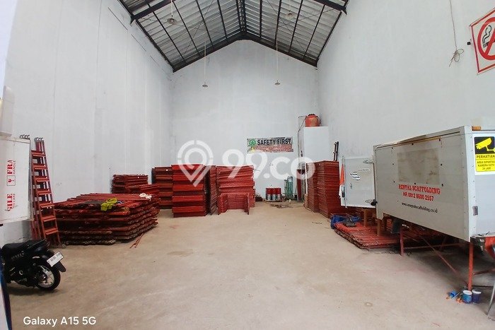 Untuk Dijual! Gudang di Cibubur Jakarta Timur LT 500m2 / LB 250m2 Kawasan Strategis Untuk Dijual! Gudang di Cibubur Jakarta Timur LT 500m2 / LB 250m2 Kawasan Strategis