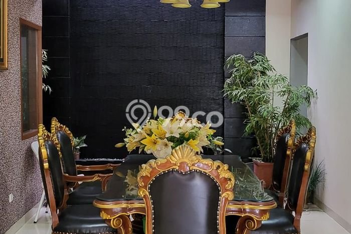 Jual Rumah Luas Megah Dengan View Cantik di Cibubur, Jakarta Timur Jual Rumah Luas Megah Dengan View Cantik di Cibubur, Jakarta Timur