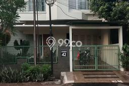 Ready to Use! Premium House LT 236m2 Desain Elegan di Kalibata Ready to Use! Premium House LT 236m2 Desain Elegan di Kalibata