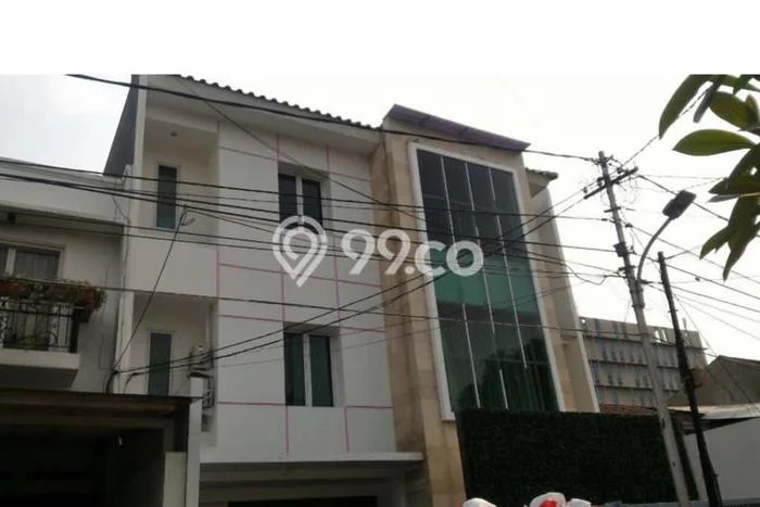 Rumah Mewah LB 450m2 Siap Huni Desain Elegan di Pondok Indah, Jakarta Selatan Rumah Mewah LB 450m2 Siap Huni Desain Elegan di Pondok Indah, Jakarta Selatan