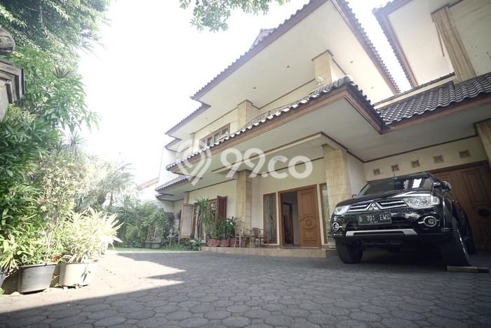 Dijual Rumah Premium dengan Fasilitas Sekitar Lengkap di Menteng, Jakarta Pusat Dijual Rumah Premium dengan Fasilitas Sekitar Lengkap di Menteng, Jakarta Pusat