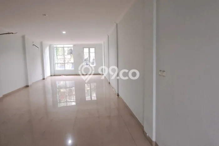 Ruko bagus disewakan di Serpong Utara Tangerang Selatan dengan LB 240m2 harga sewa terbaik Ruko bagus disewakan di Serpong Utara Tangerang Selatan dengan LB 240m2 harga sewa terbaik