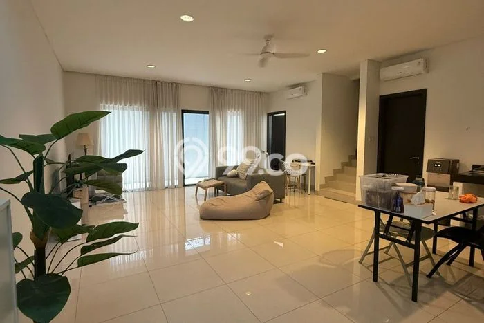 For Sale! Premium House LT 144m2 Desain Elegan di Jakarta Garden City For Sale! Premium House LT 144m2 Desain Elegan di Jakarta Garden City