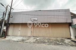 Ruko Disewa di Surabaya dengan LB 300m2 Area Komersial Ramai Ruko Disewa di Surabaya dengan LB 300m2 Area Komersial Ramai