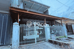 Rumah Modern Cantik 6 Kamar Siap Huni di Gubeng Rumah Modern Cantik 6 Kamar Siap Huni di Gubeng