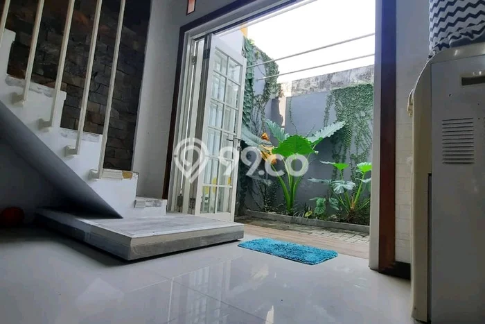 FEATURED! Rumah kawasan Sidoarjo, 2 KM, Area Premium, Luas 91m2m² Bangunan 180m2m² FEATURED! Rumah kawasan Sidoarjo, 2 KM, Area Premium, Luas 91m2m² Bangunan 180m2m²