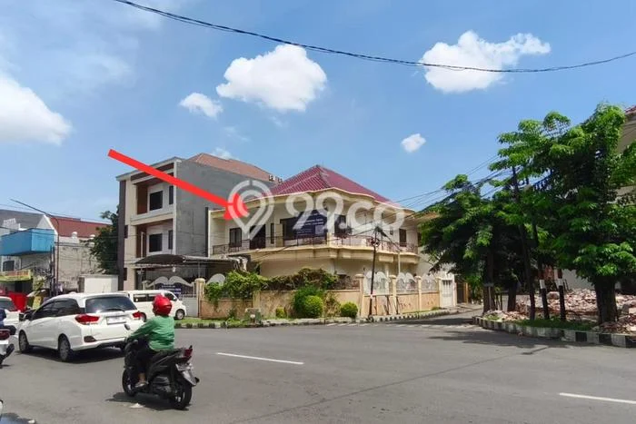 Dijual Rumah Premium dengan Fasilitas Sekitar Lengkap di Raya Darmo, Surabaya Dijual Rumah Premium dengan Fasilitas Sekitar Lengkap di Raya Darmo, Surabaya