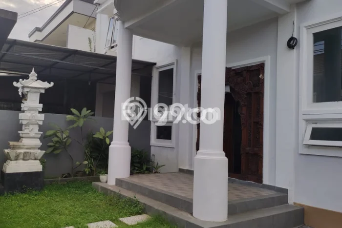 Rumah Minimalis Dijual di Dauhpuri Kelod 5 Kamar dengan Luas Tanah 215m2 Rumah Minimalis Dijual di Dauhpuri Kelod 5 Kamar dengan Luas Tanah 215m2