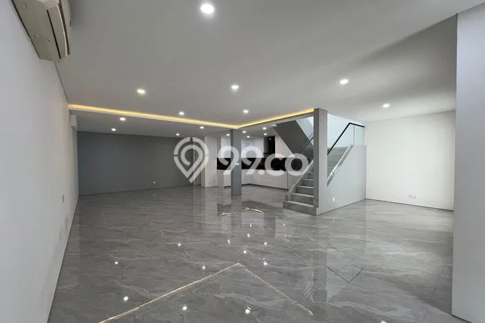 Rumah Eksklusif Siap Huni LT 120m2 di Kelapa Gading, Jakarta Utara Rumah Eksklusif Siap Huni LT 120m2 di Kelapa Gading, Jakarta Utara