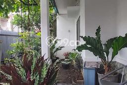 Dijual Rumah 4 Kamar Lokasi Strategis Nyaman dan Strategis di Batununggal Dijual Rumah 4 Kamar Lokasi Strategis Nyaman dan Strategis di Batununggal