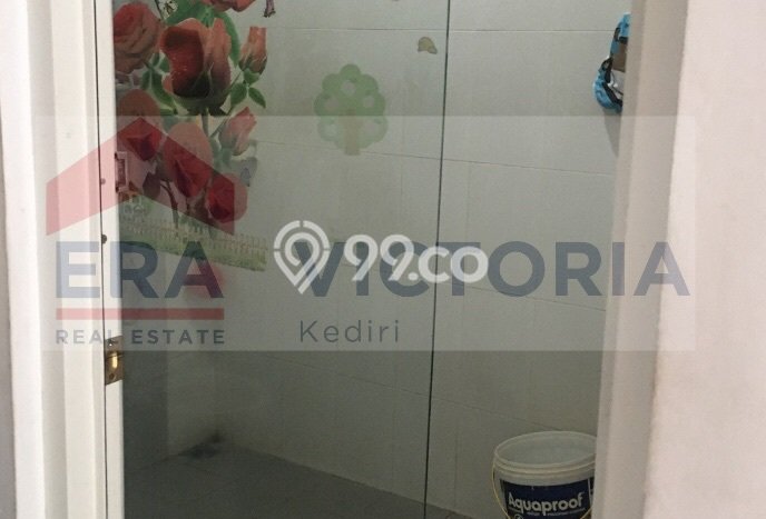 Rumah Minimalis 4 KT LT 96m2 di Kediri Rumah Minimalis 4 KT LT 96m2 di Kediri