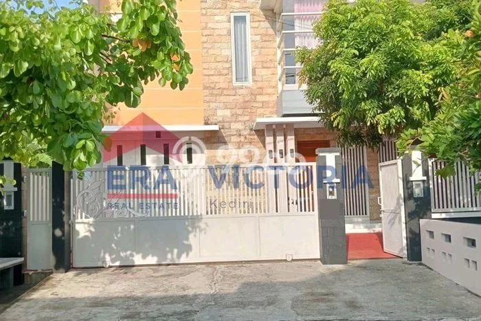 Rumah Strategis Minimalis Lb 308m2 di Tuban, Tuban Rumah Strategis Minimalis Lb 308m2 di Tuban, Tuban
