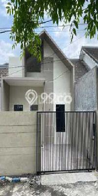 For Sale Rumah 2 Kamar Lokasi Strategis Bagus dan Strategis di Rungkut For Sale Rumah 2 Kamar Lokasi Strategis Bagus dan Strategis di Rungkut