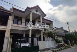 Rumah Terawat 6 KT 4 KM di Waru, Surabaya Rumah Terawat 6 KT 4 KM di Waru, Surabaya
