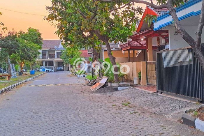 Jual Rumah Eksklusif 4 KT di Waru, Surabaya Jual Rumah Eksklusif 4 KT di Waru, Surabaya