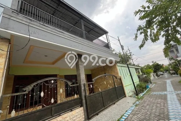 For Sale Hunian Rumah Terawat 4 KT di Babatan, Surabaya For Sale Hunian Rumah Terawat 4 KT di Babatan, Surabaya