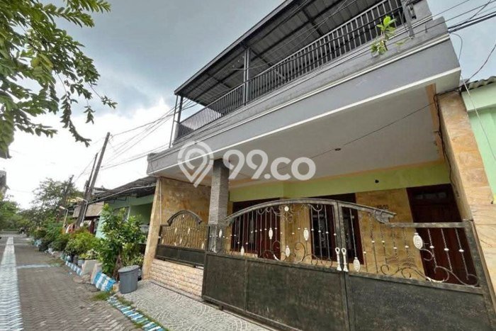 For Sale Hunian Rumah Terawat 4 KT di Babatan, Surabaya For Sale Hunian Rumah Terawat 4 KT di Babatan, Surabaya