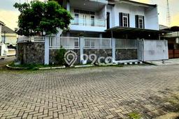 Rumah Luxury Modern Siap Huni di Raya Darmo Surabaya Rumah Luxury Modern Siap Huni di Raya Darmo Surabaya