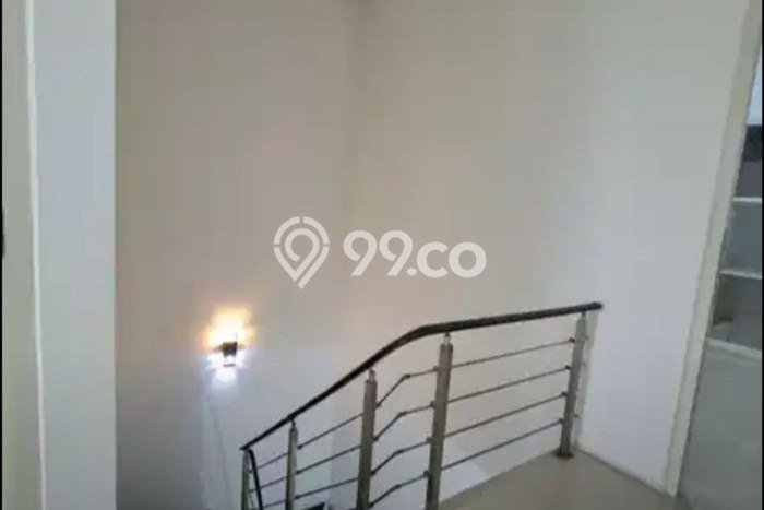 Dijual Rumah Luas Elegan Dengan View Eksklusif di Mulyosari, Surabaya Dijual Rumah Luas Elegan Dengan View Eksklusif di Mulyosari, Surabaya